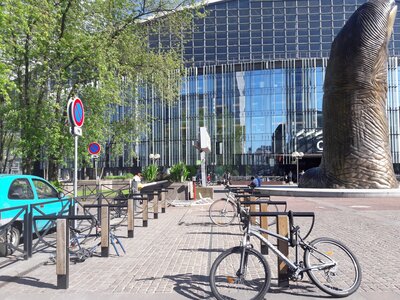 Stationnements vélos, Place carpeaux 1