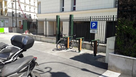 Stationnements vélos, Palissy République 3 arceaux