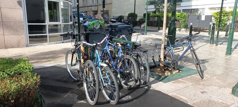 Stationnements vélos, Parmentier Rives de Seine saturé