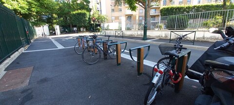 Stationnements vélos, Moulin en bas - 8 arceaux